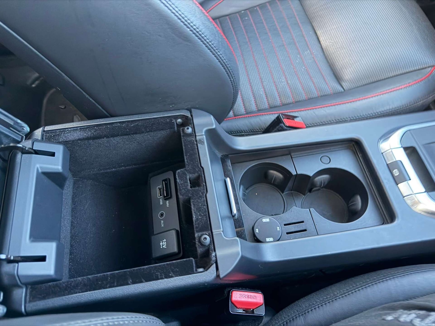 Used Land Rover Discovery Sport 2018 for sale - 77437635: Photo 18