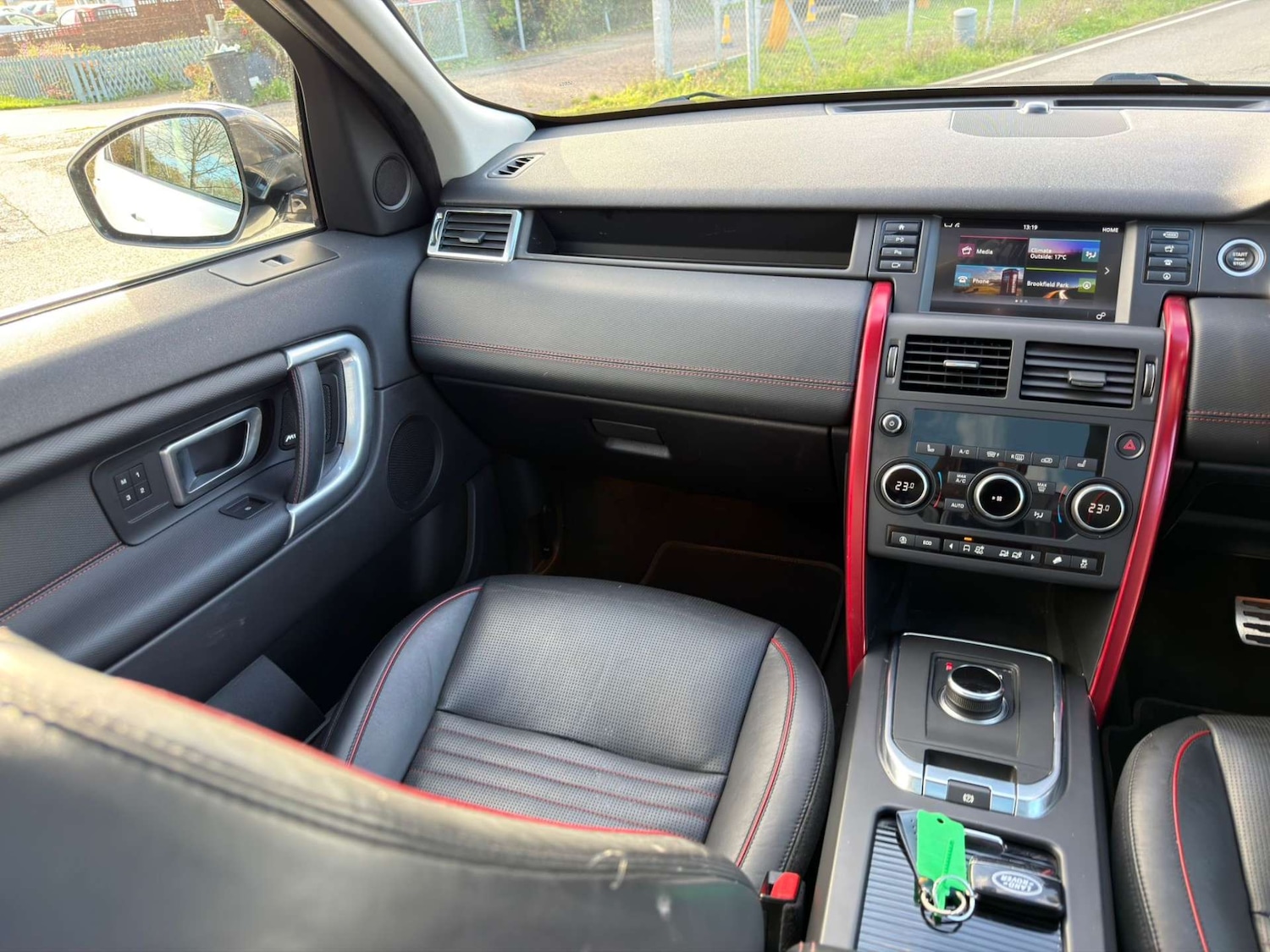 Used Land Rover Discovery Sport 2018 for sale - 77437635: Photo 25