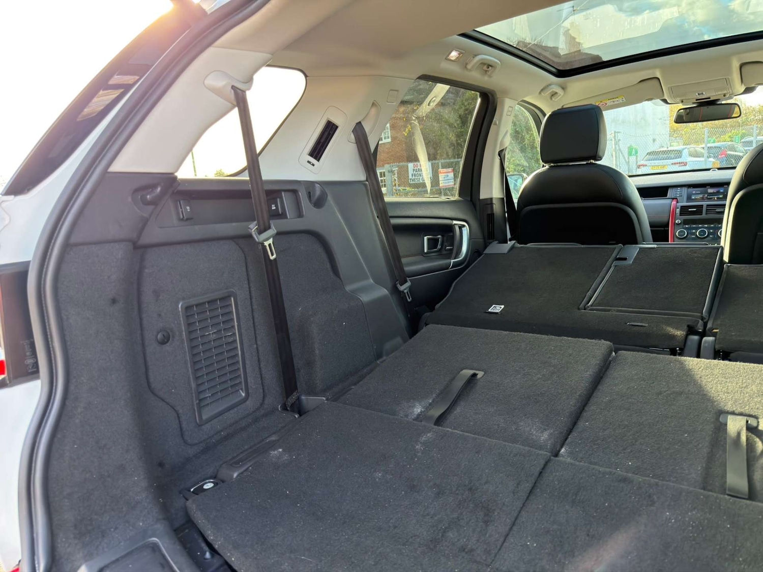 Used Land Rover Discovery Sport 2018 for sale - 77437635: Photo 32