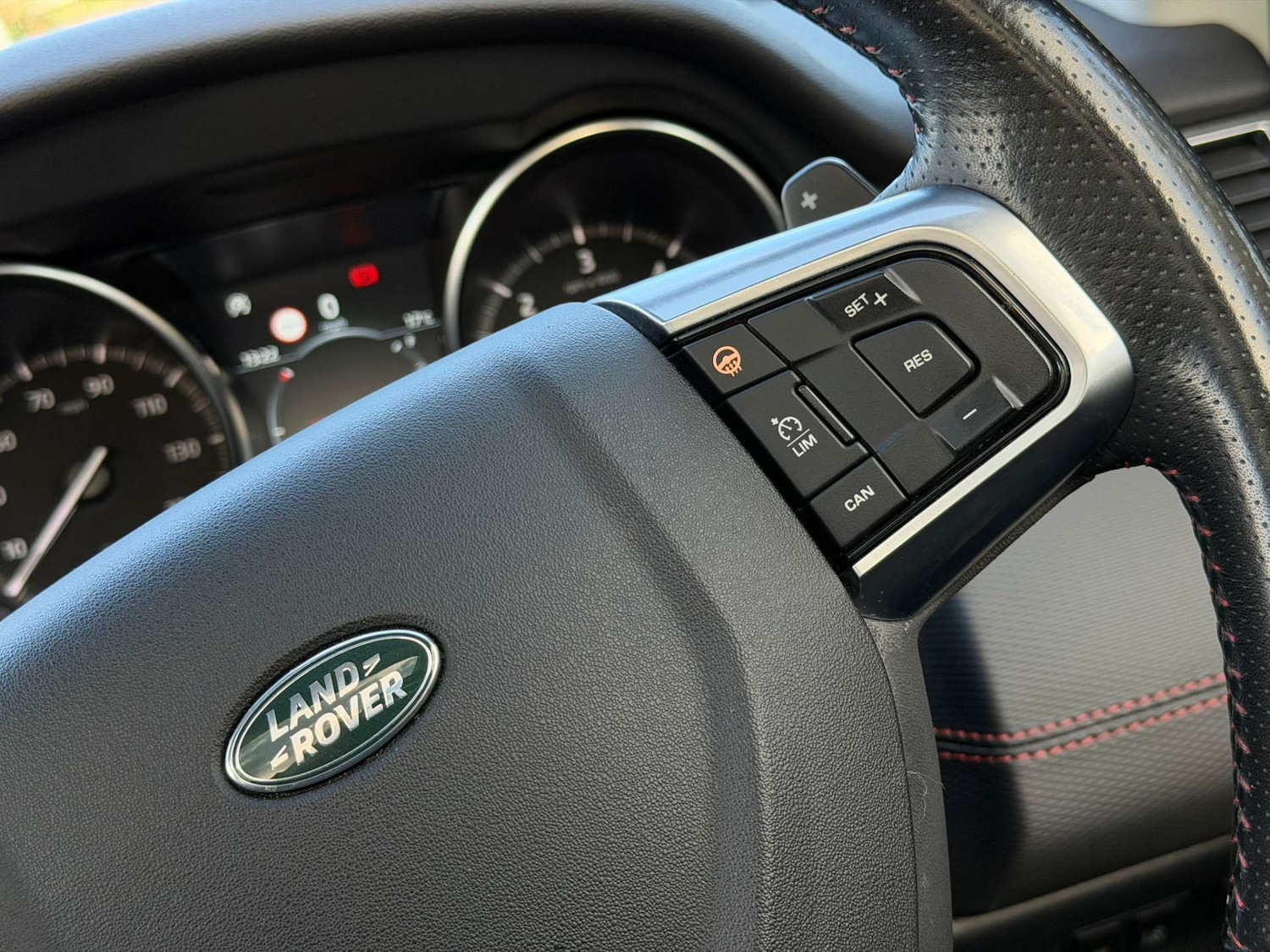 Used Land Rover Discovery Sport 2018 for sale - 77437635: Photo 45