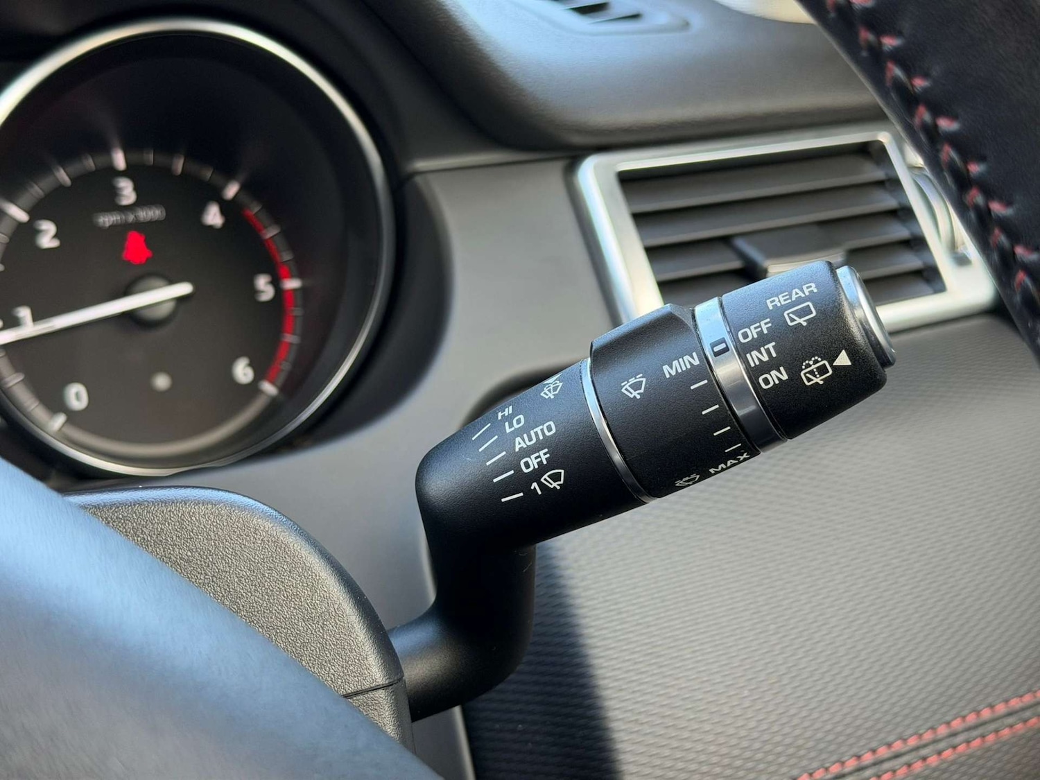 Used Land Rover Discovery Sport 2018 for sale - 77437635: Photo 47