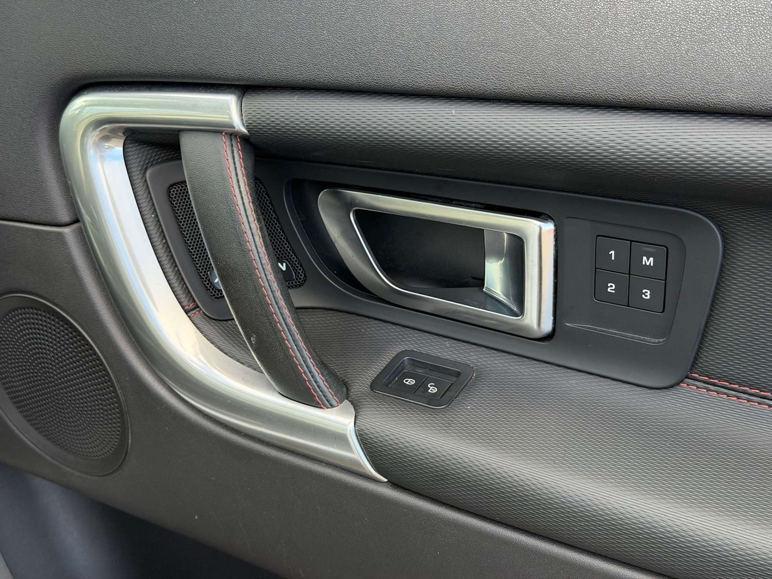 Used Land Rover Discovery Sport 2018 for sale - 77437635: Photo 48