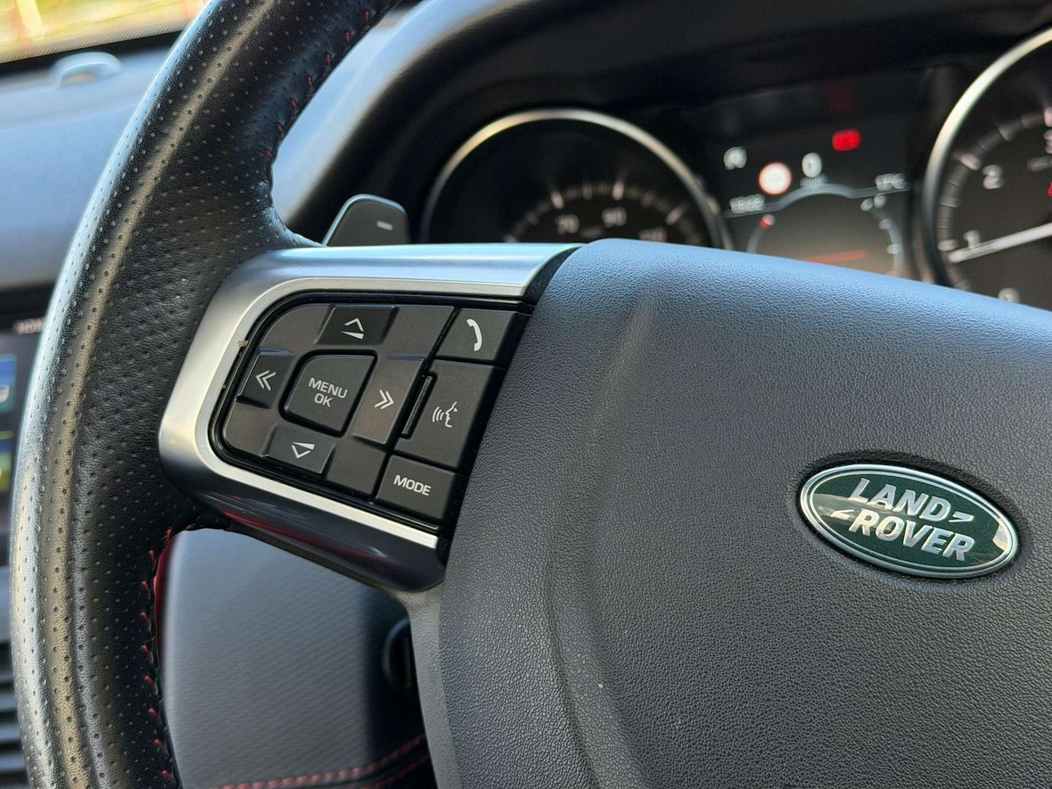 Used Land Rover Discovery Sport 2018 for sale - 77437635: Photo 51