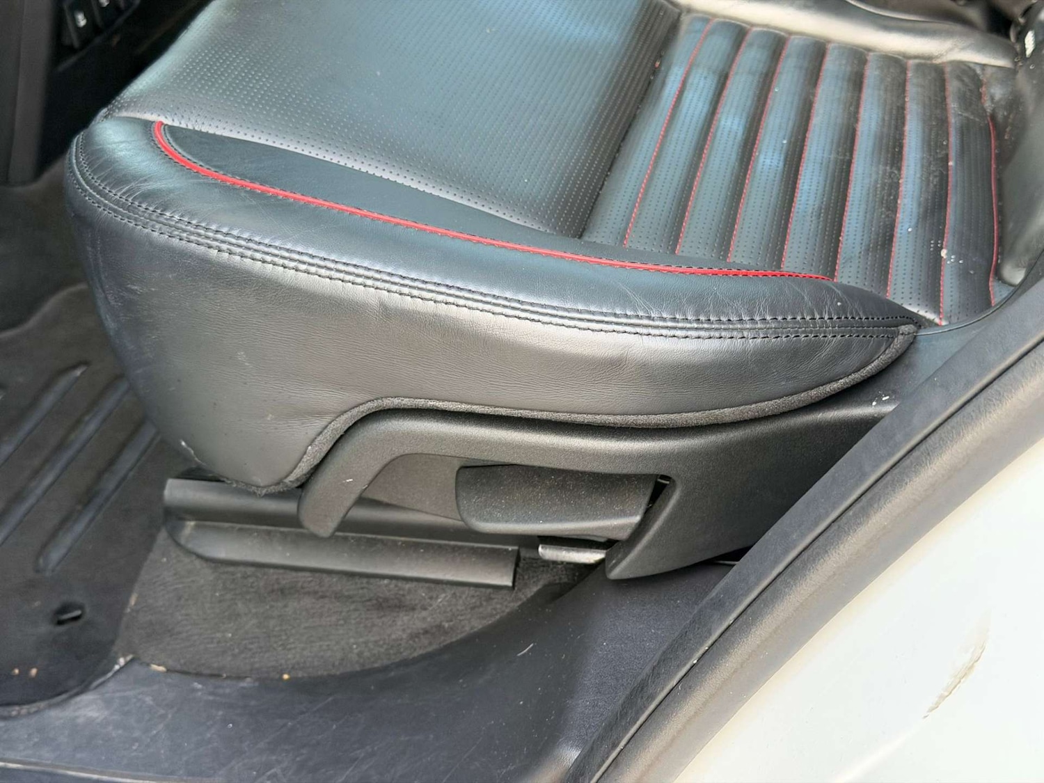 Used Land Rover Discovery Sport 2018 for sale - 77437635: Photo 96