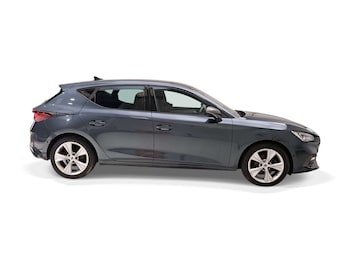 Used SEAT Leon 2021 for sale - 77749136: Photo