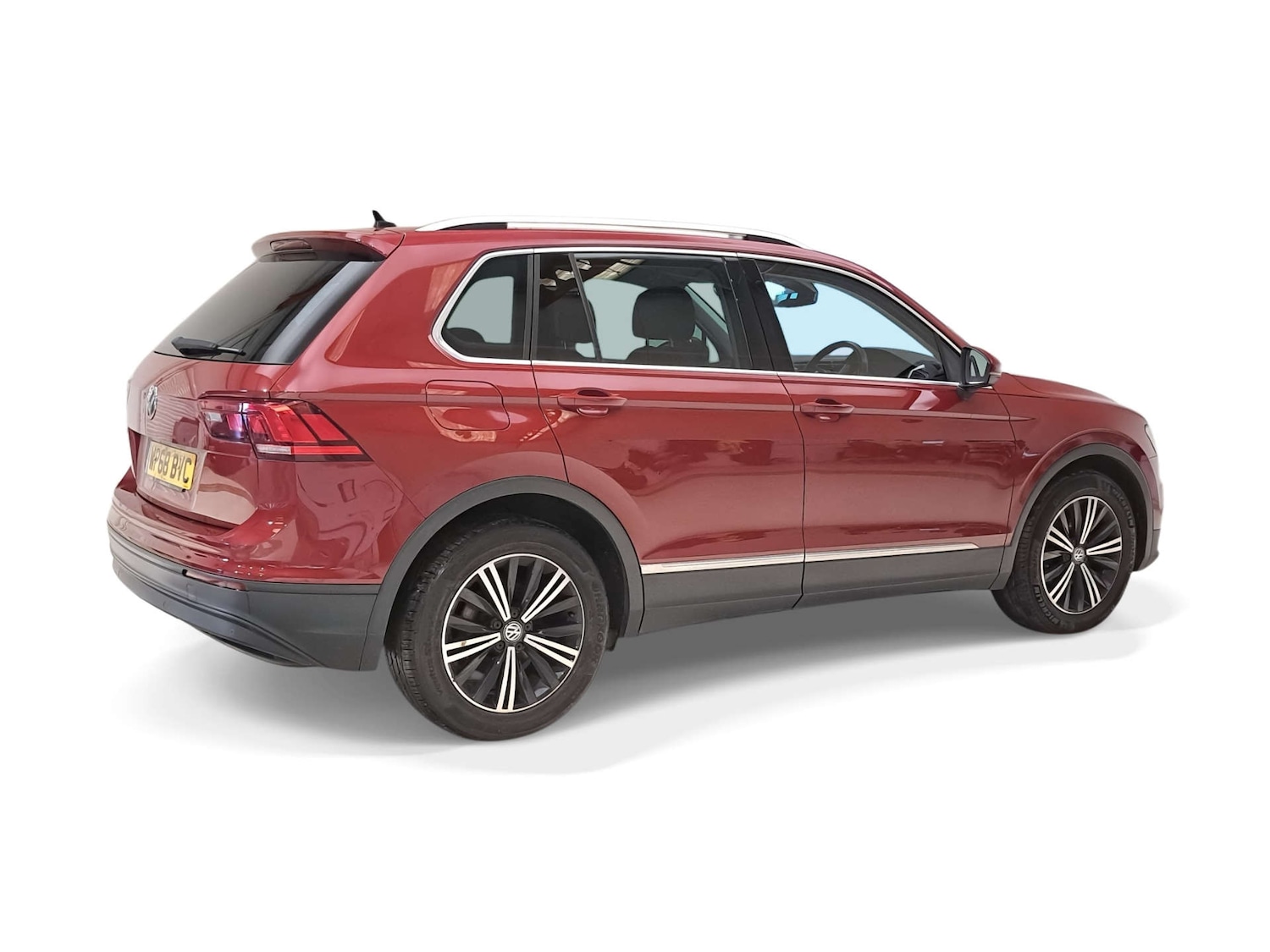 Used Volkswagen Tiguan 2018 for sale - 77437524: Photo 2