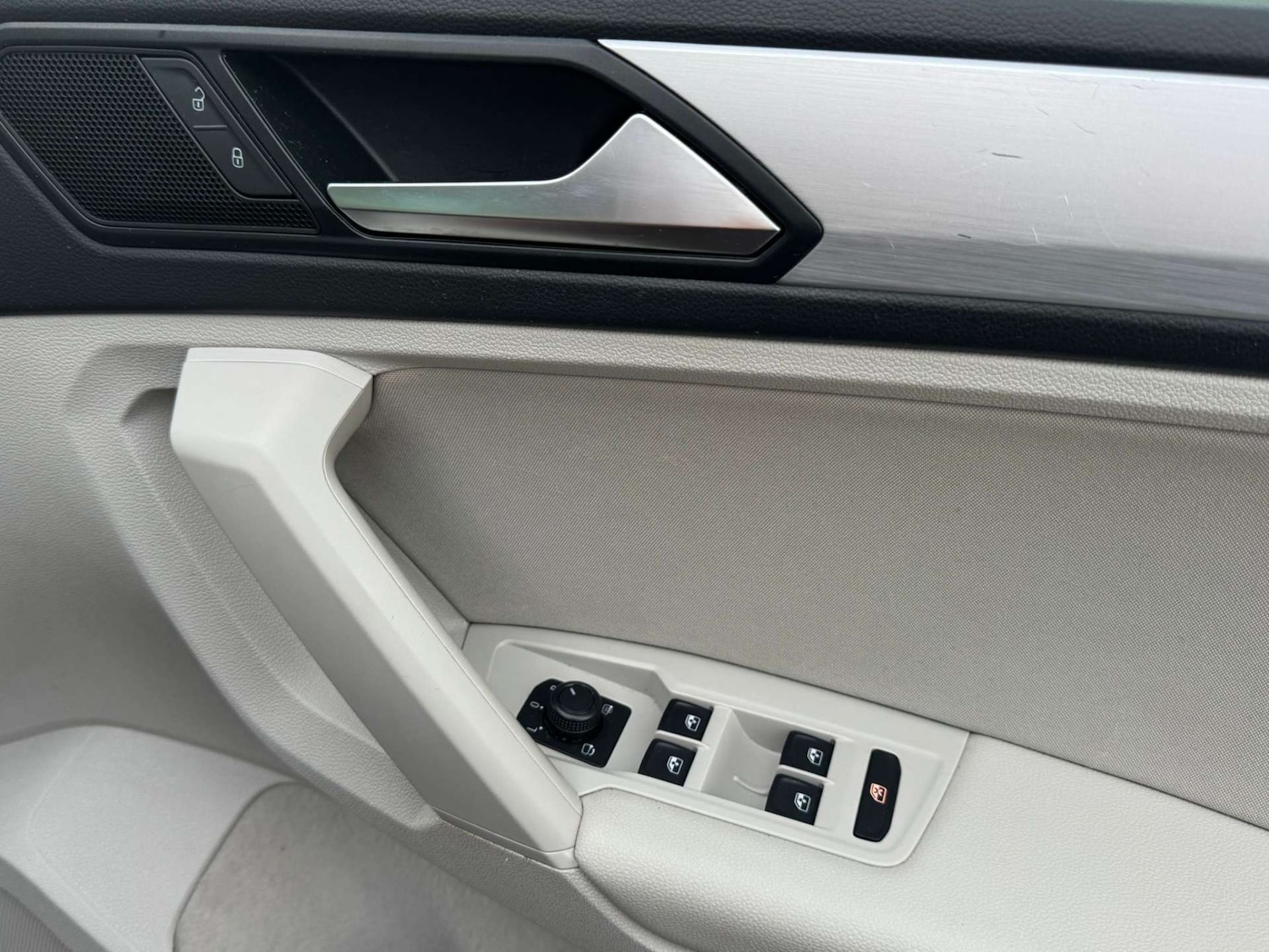 Used Volkswagen Tiguan 2018 for sale - 77437524: Photo 42