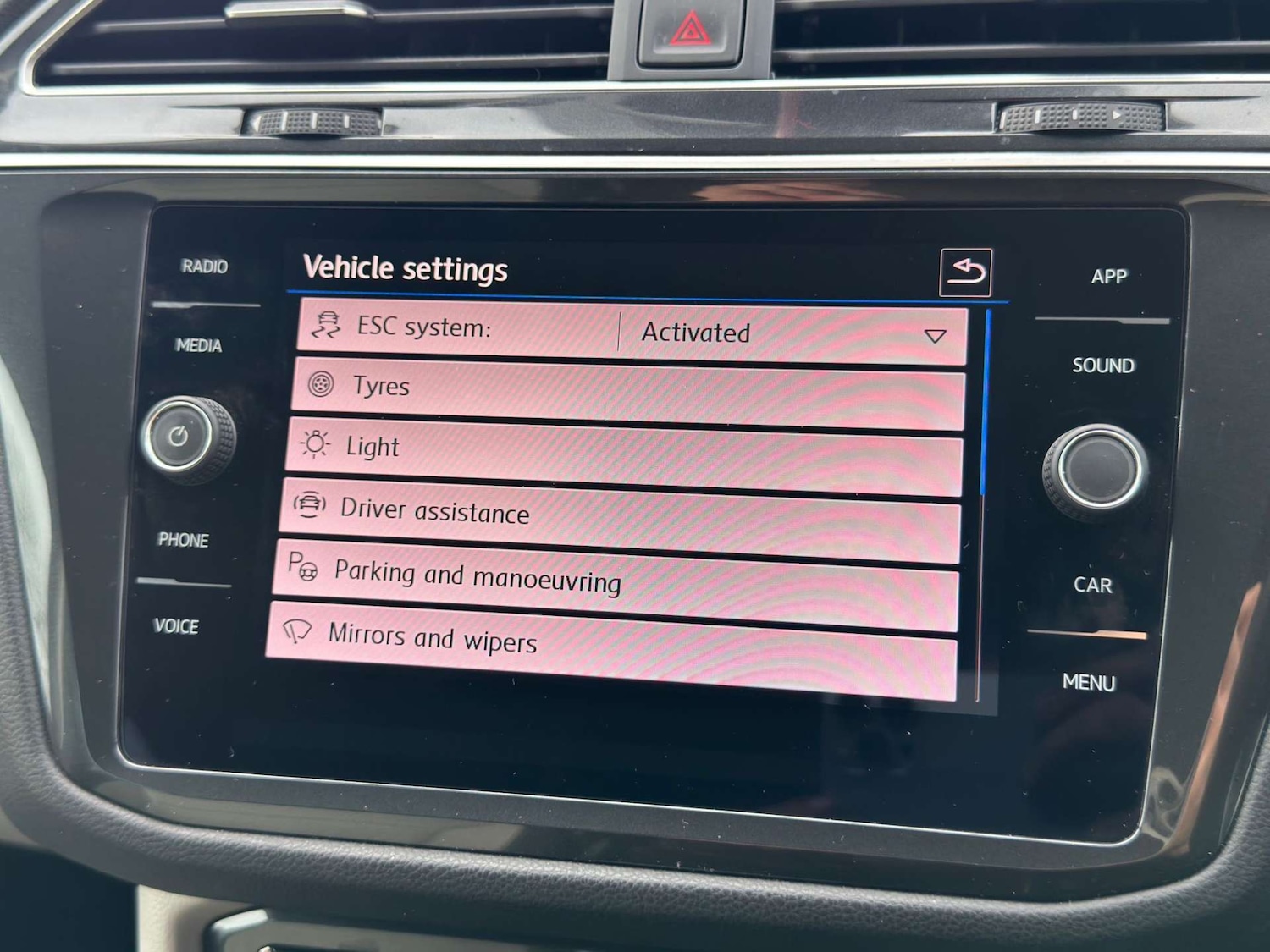 Used Volkswagen Tiguan 2018 for sale - 77437524: Photo 55