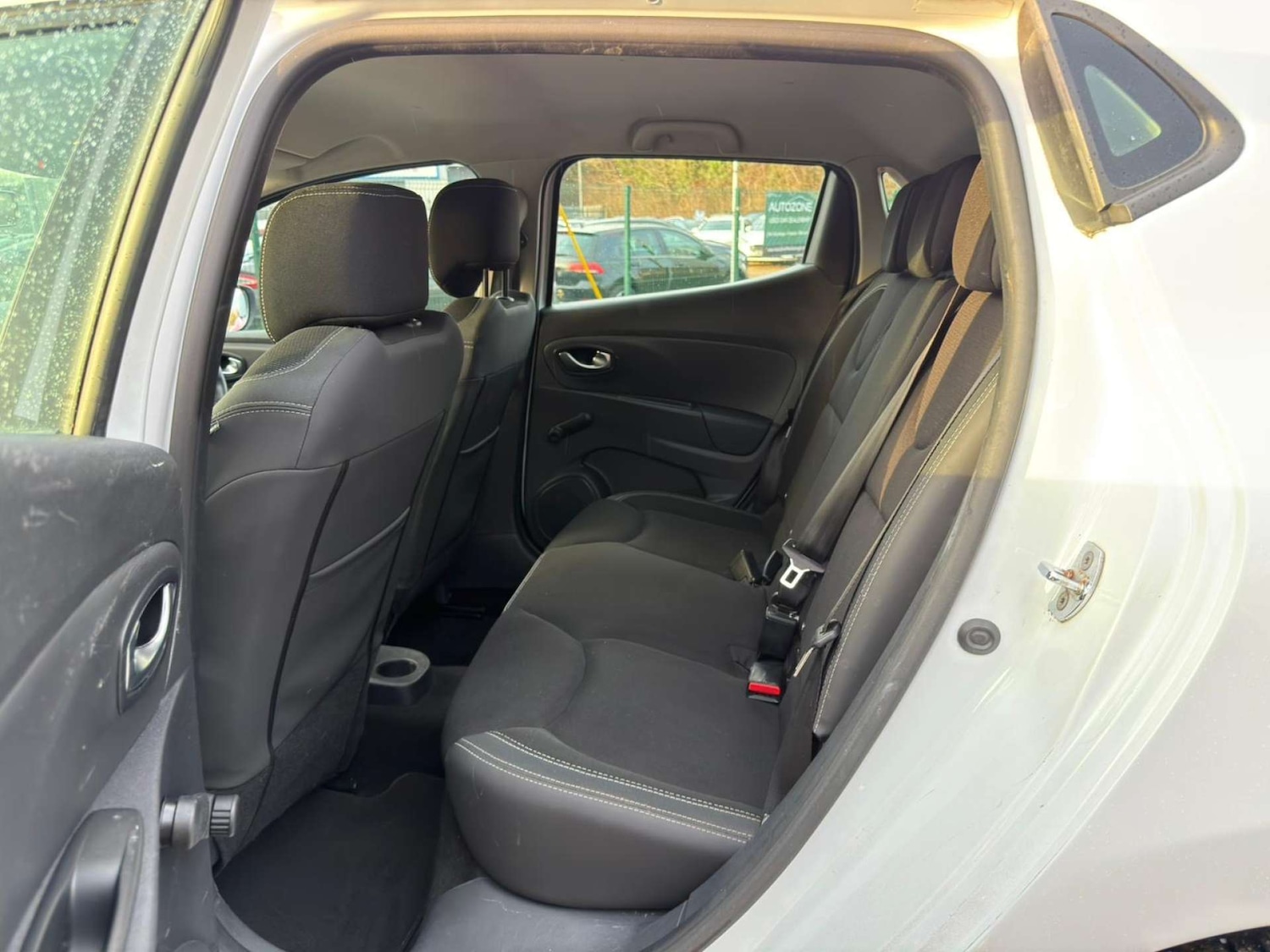 Used Renault Clio 2017 for sale - 77437520: Photo 33