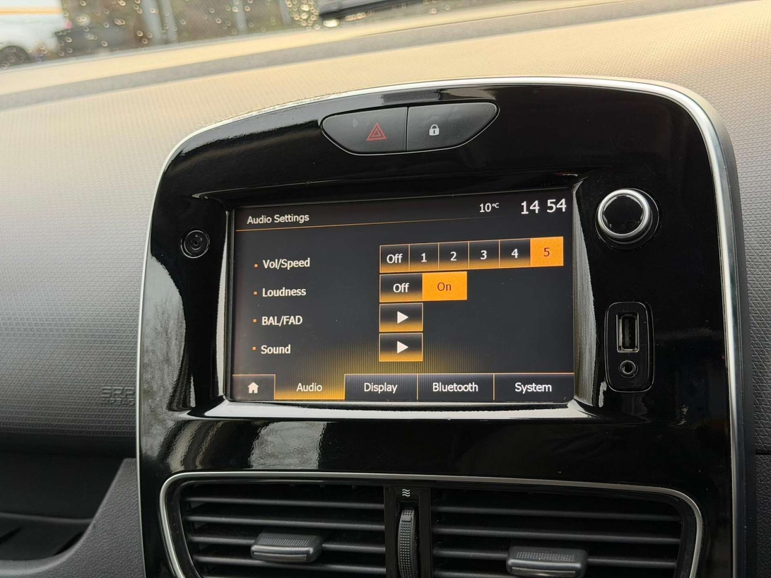 Used Renault Clio 2017 for sale - 77437520: Photo 46