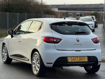 Used Renault Clio 2017 for sale - 77437520: Photo
