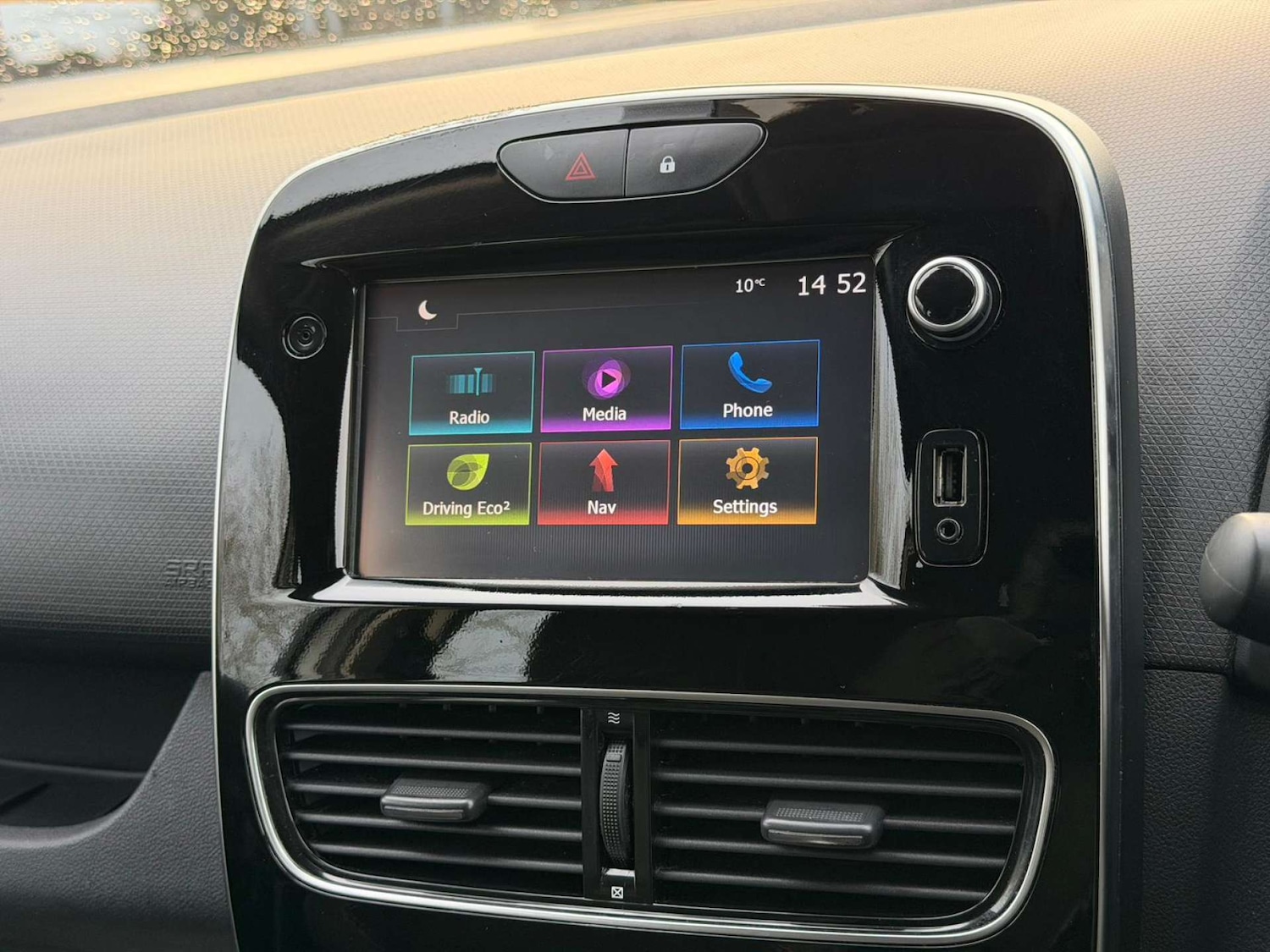 Used Renault Clio 2017 for sale - 77437520: Photo 52