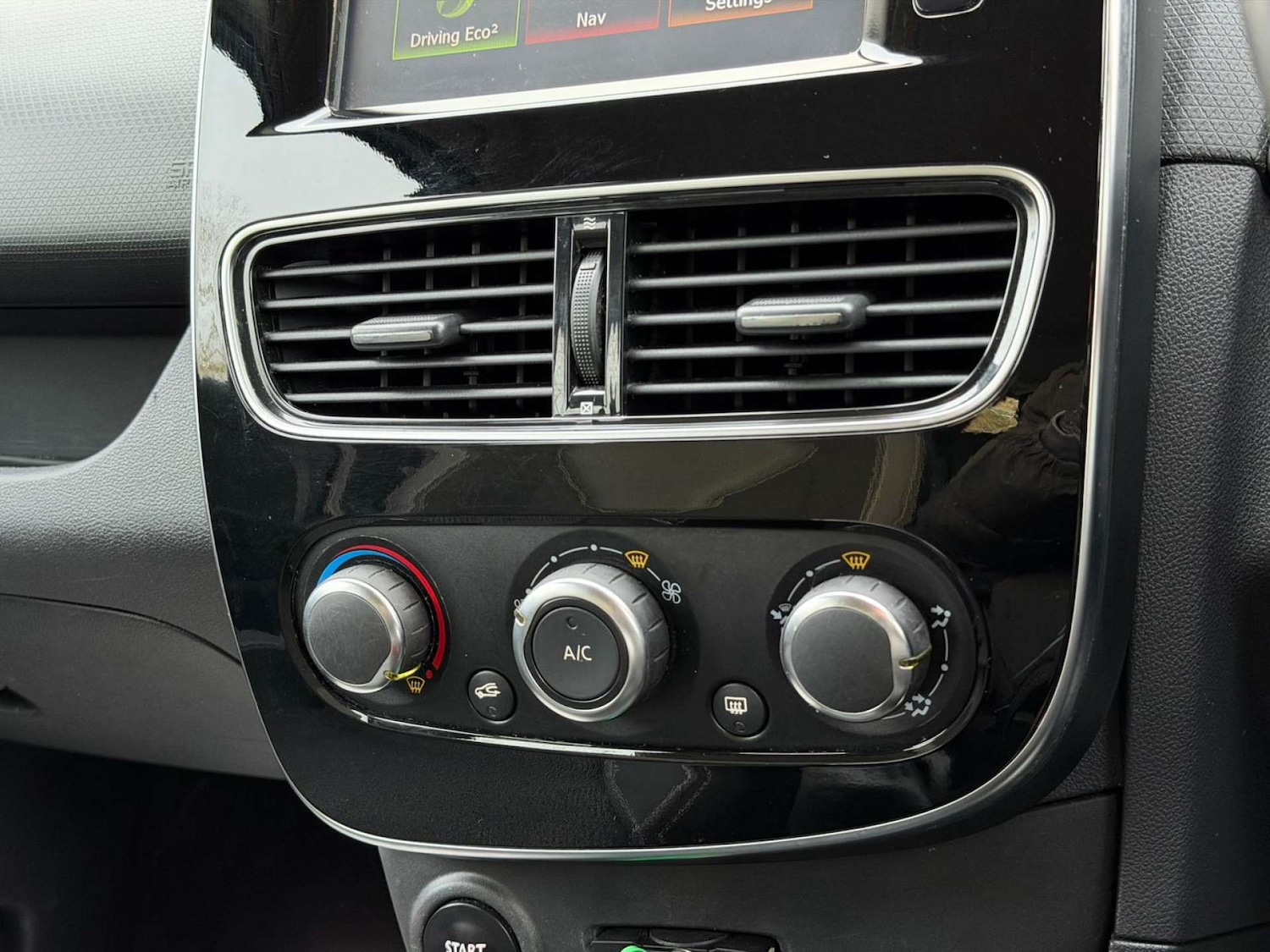 Used Renault Clio 2017 for sale - 77437520: Photo 53