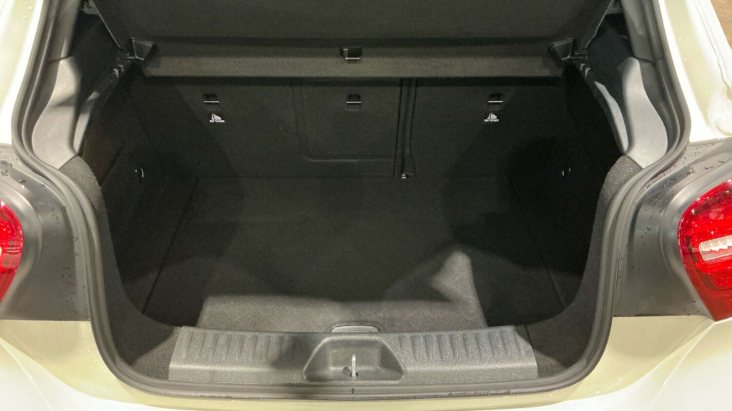 Used Mercedes-Benz A-Class 2018 for sale - 77877291: Photo 7