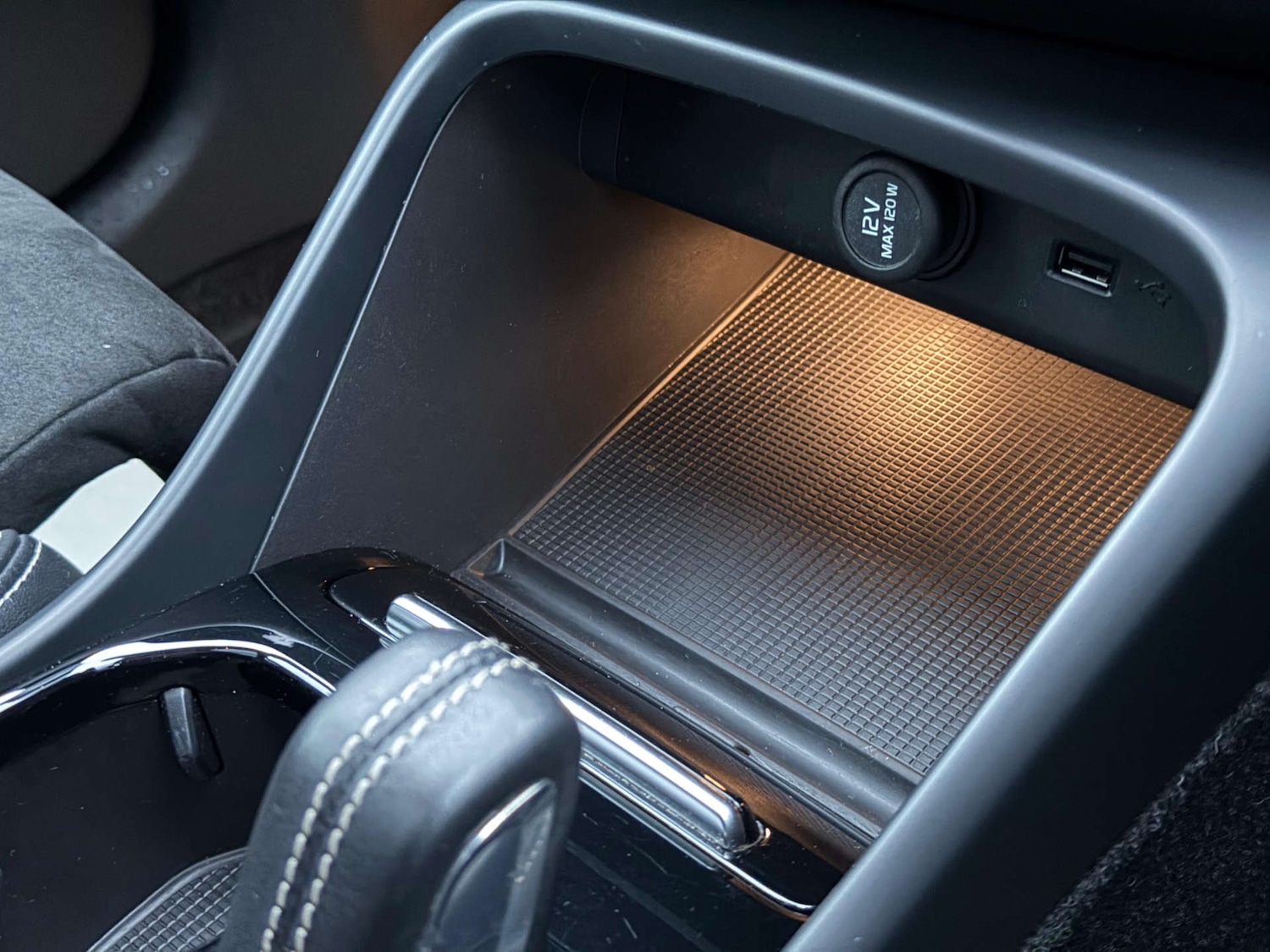 Used Volvo XC40 2021 for sale - 77437526: Photo 30