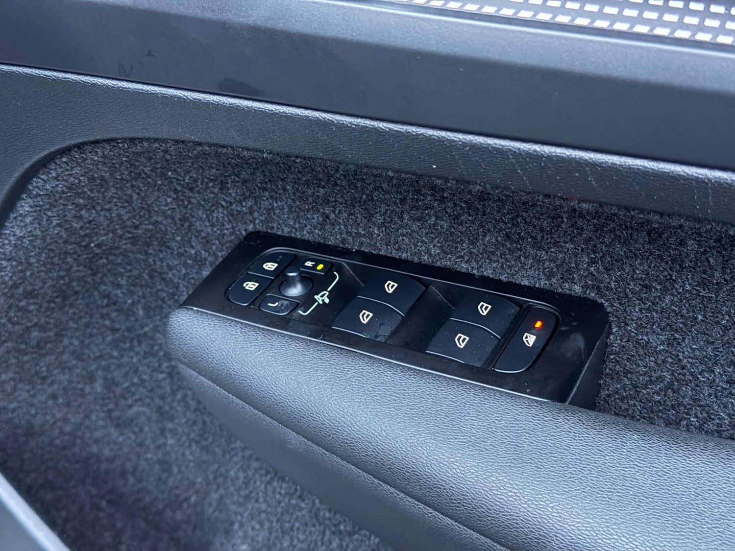 Used Volvo XC40 2021 for sale - 77437526: Photo 36