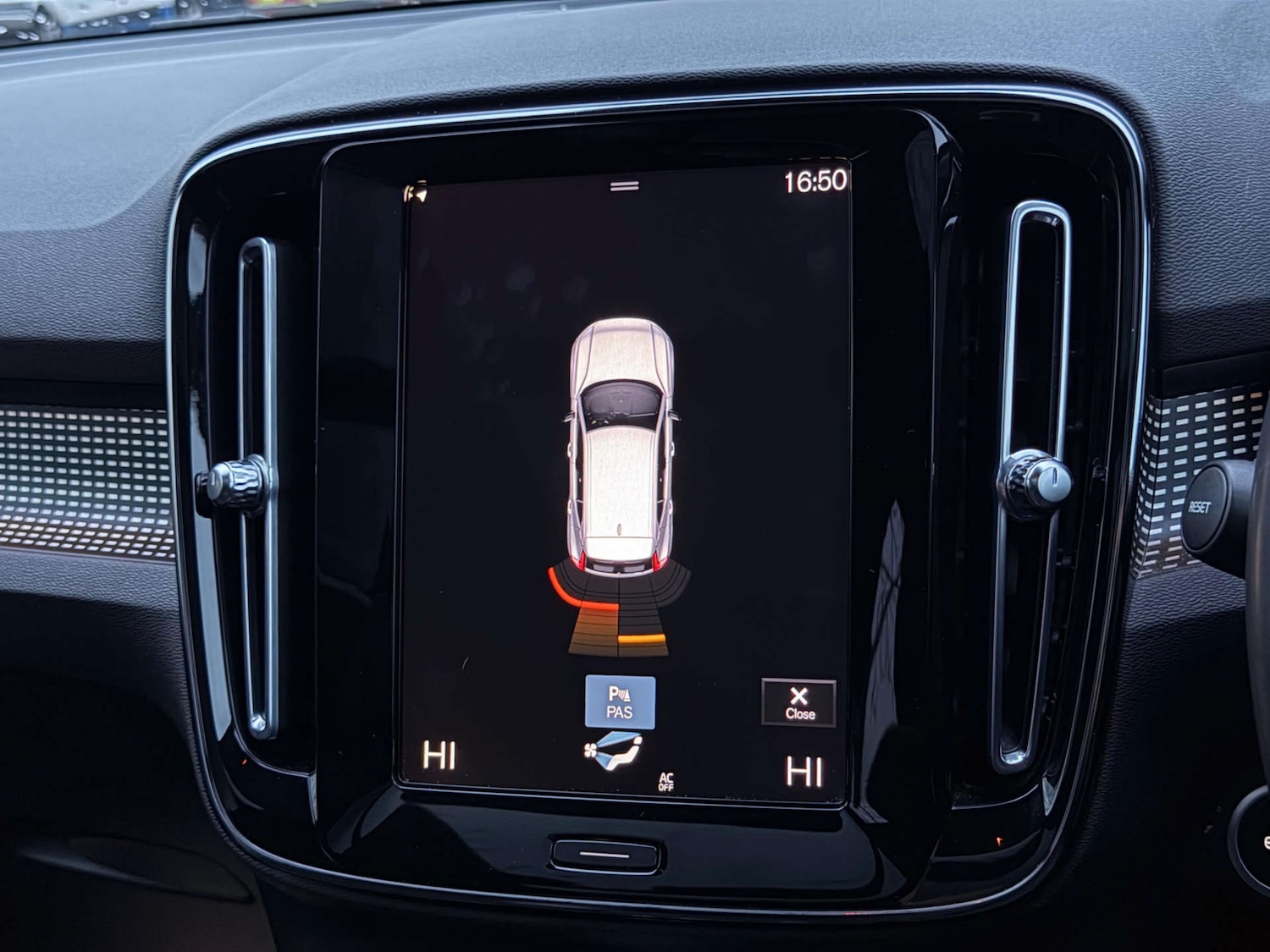 Used Volvo XC40 2021 for sale - 77437526: Photo 45