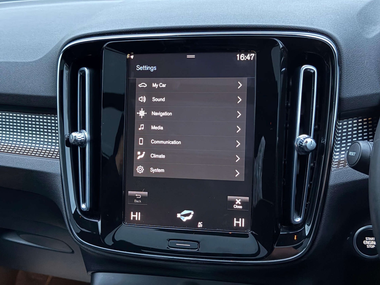 Used Volvo XC40 2021 for sale - 77437526: Photo 55