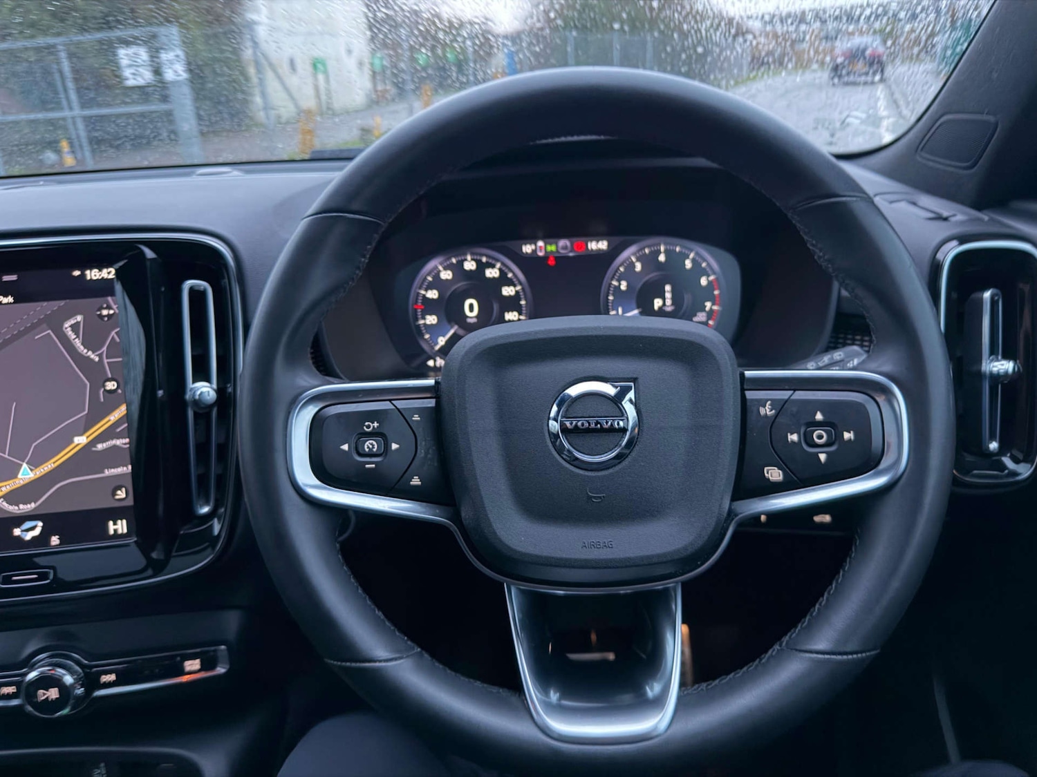 Used Volvo XC40 2021 for sale - 77437526: Photo 68