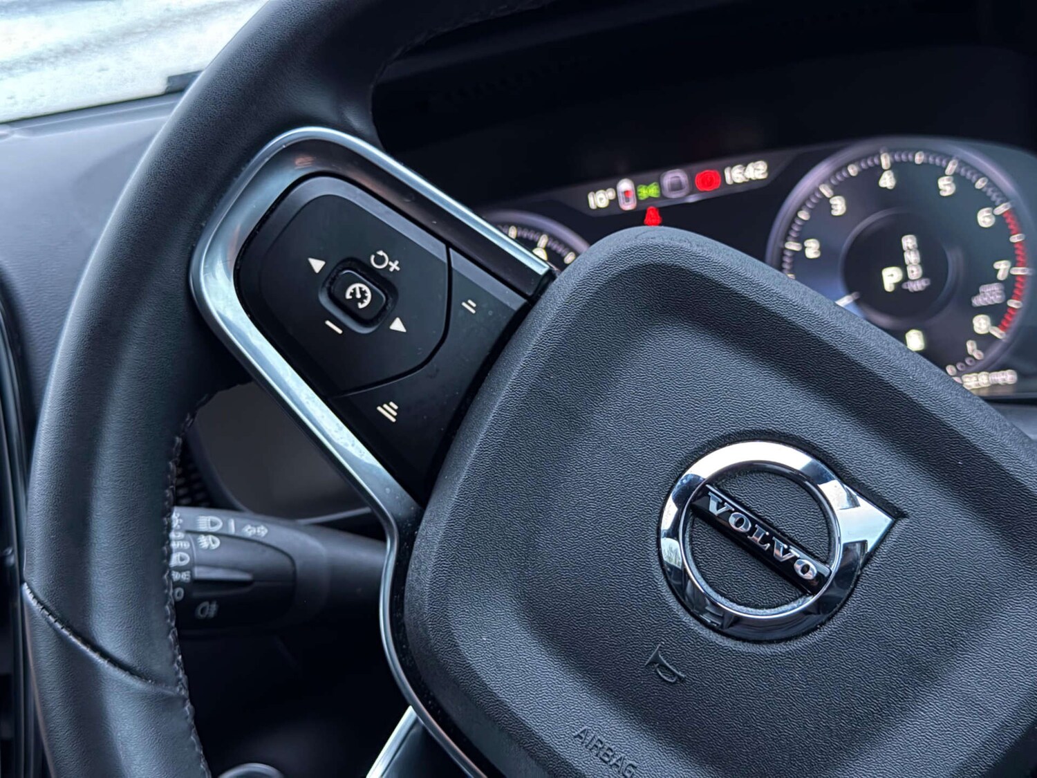 Used Volvo XC40 2021 for sale - 77437526: Photo 83