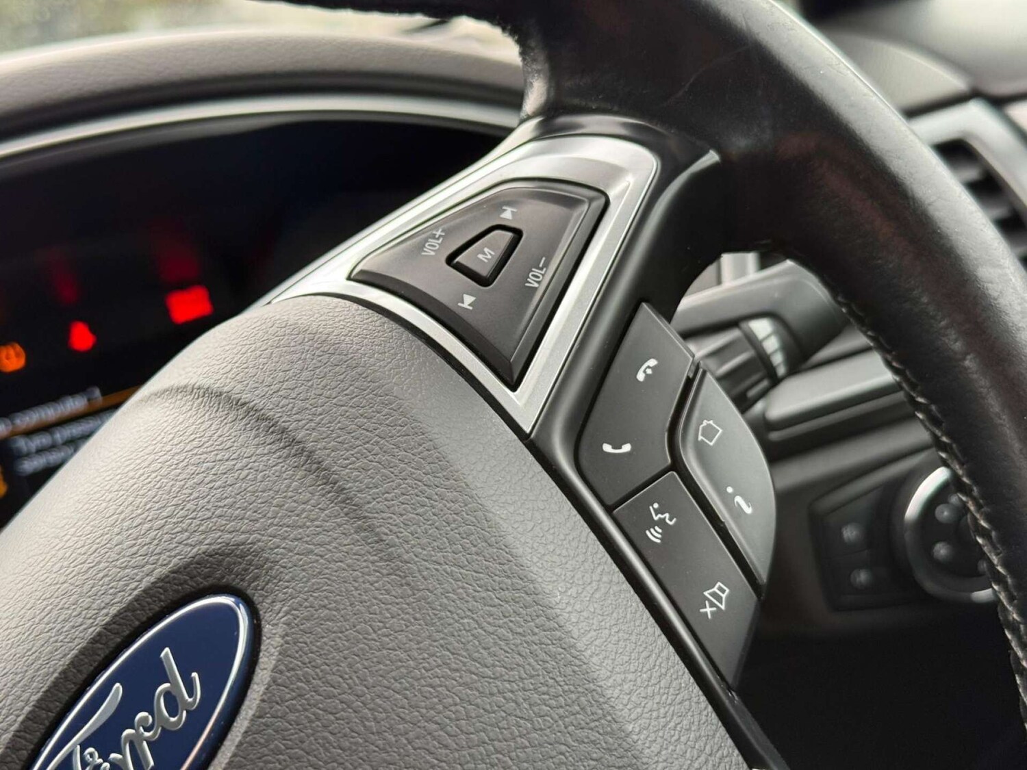 Used Ford Mondeo 2016 for sale - 77535112: Photo 67