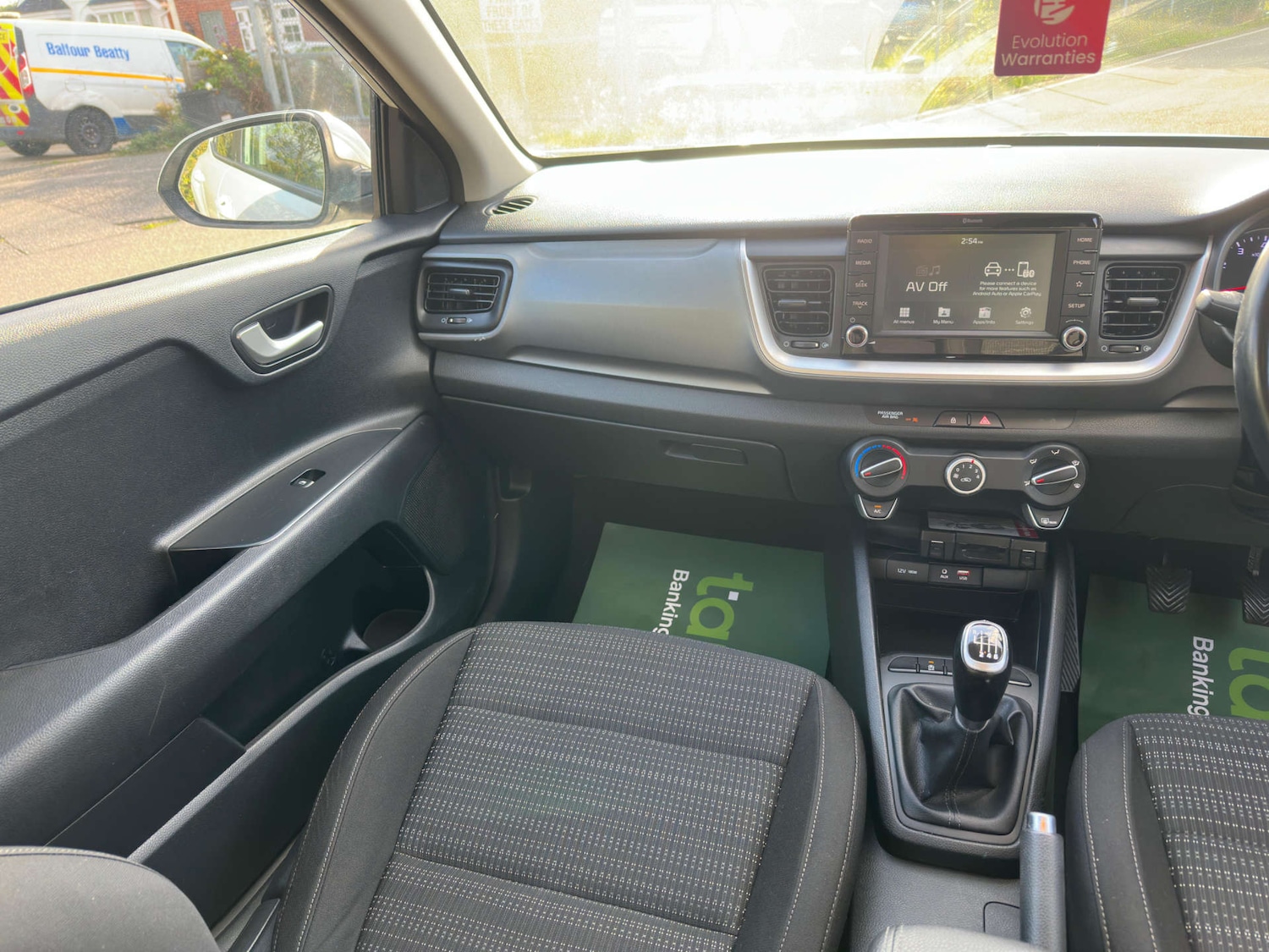 Used Kia Stonic 2019 for sale - 77437567: Photo 32