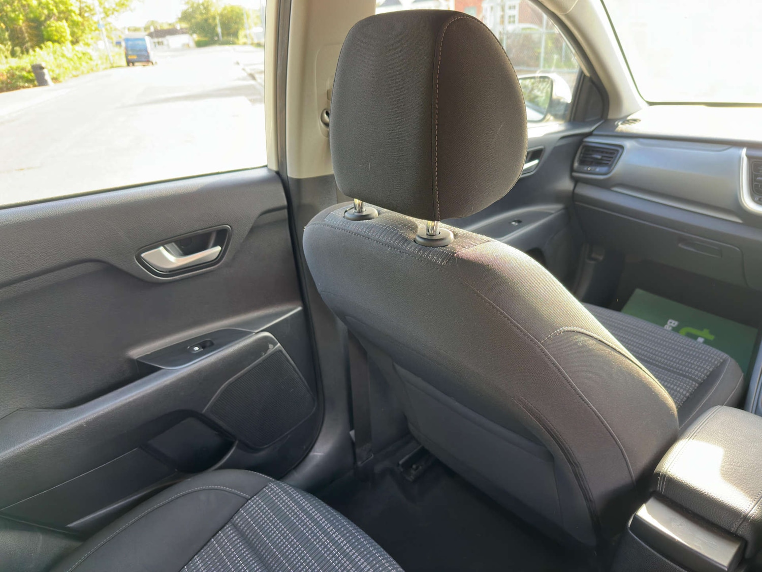 Used Kia Stonic 2019 for sale - 77437567: Photo 41