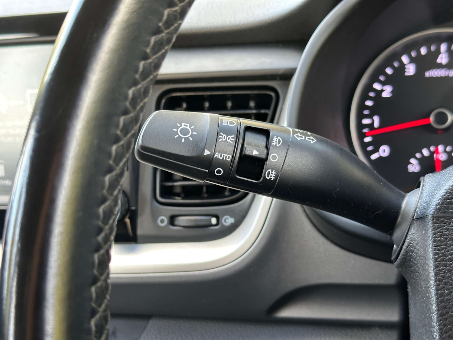 Used Kia Stonic 2019 for sale - 77437567: Photo 50