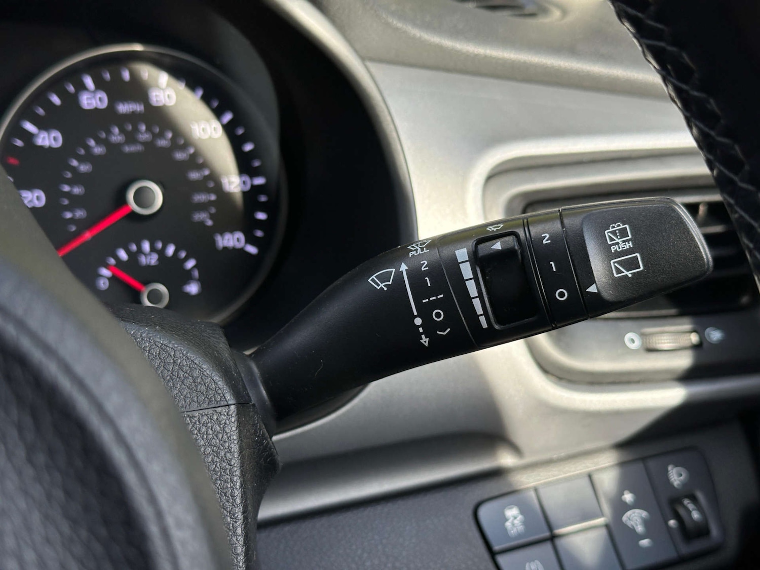 Used Kia Stonic 2019 for sale - 77437567: Photo 51