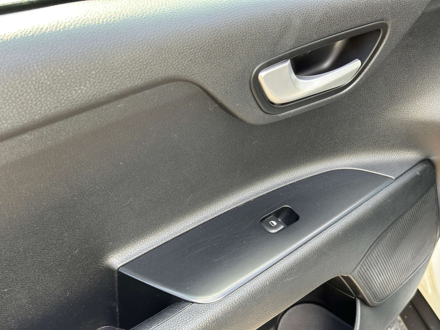 Used Kia Stonic 2019 for sale - 77437567: Photo 56