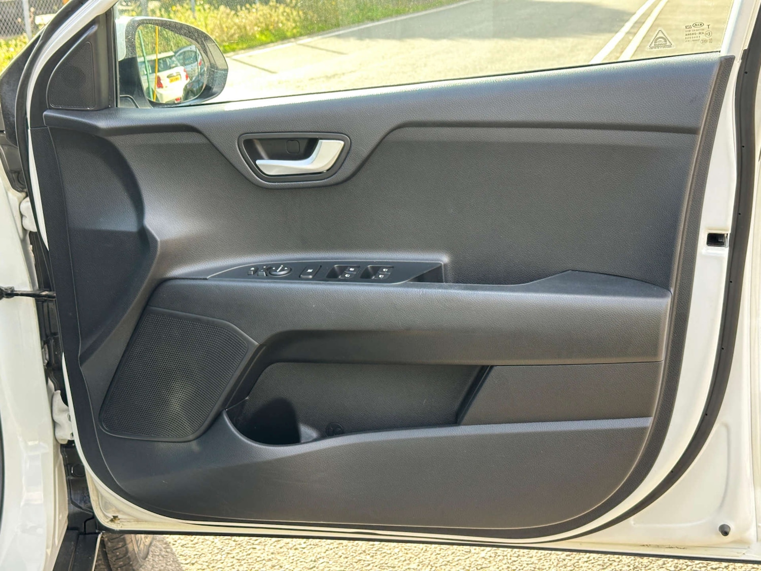 Used Kia Stonic 2019 for sale - 77437567: Photo 64