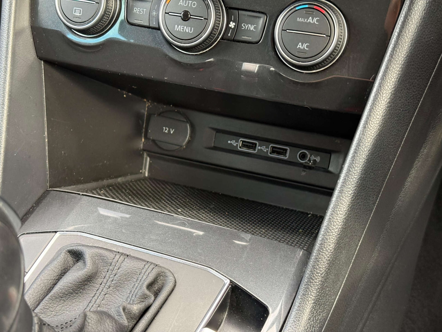 Used Volkswagen Tiguan 2018 for sale - 77437464: Photo 36