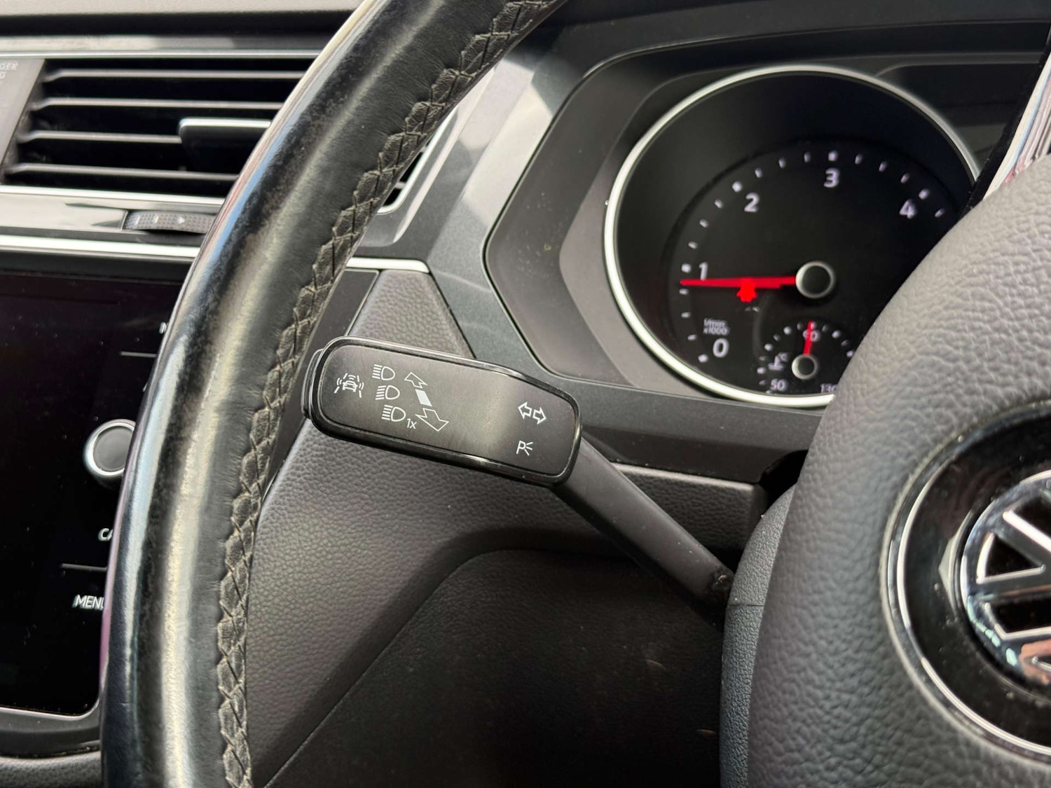 Used Volkswagen Tiguan 2018 for sale - 77437464: Photo 37