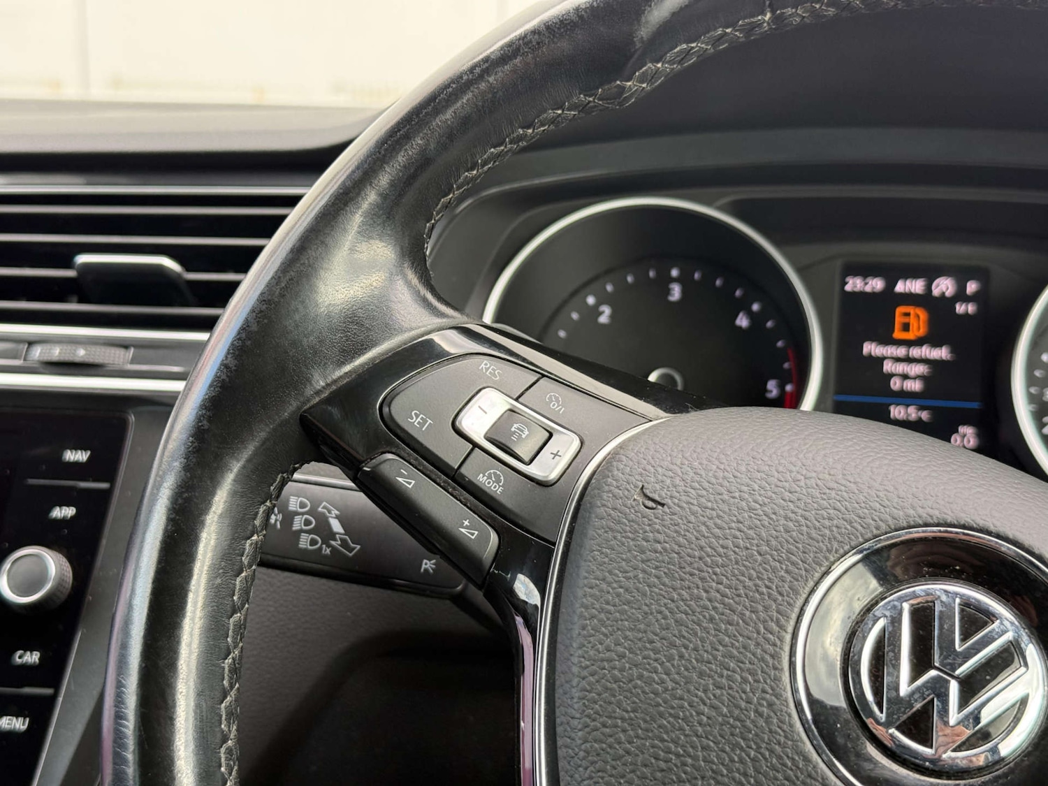 Used Volkswagen Tiguan 2018 for sale - 77437464: Photo 38