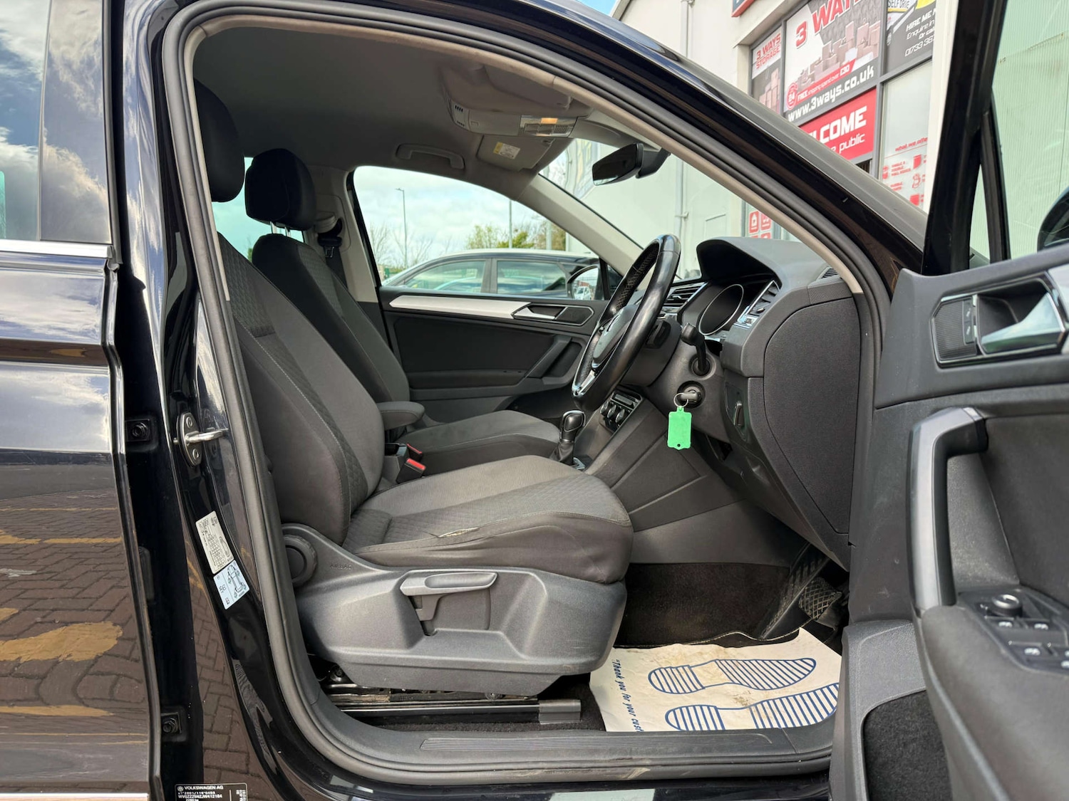 Used Volkswagen Tiguan 2018 for sale - 77437464: Photo 80