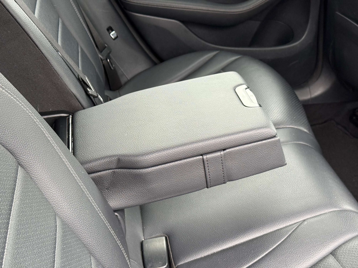 Used Mercedes-Benz GLC 2017 for sale - 77697451: Photo 35