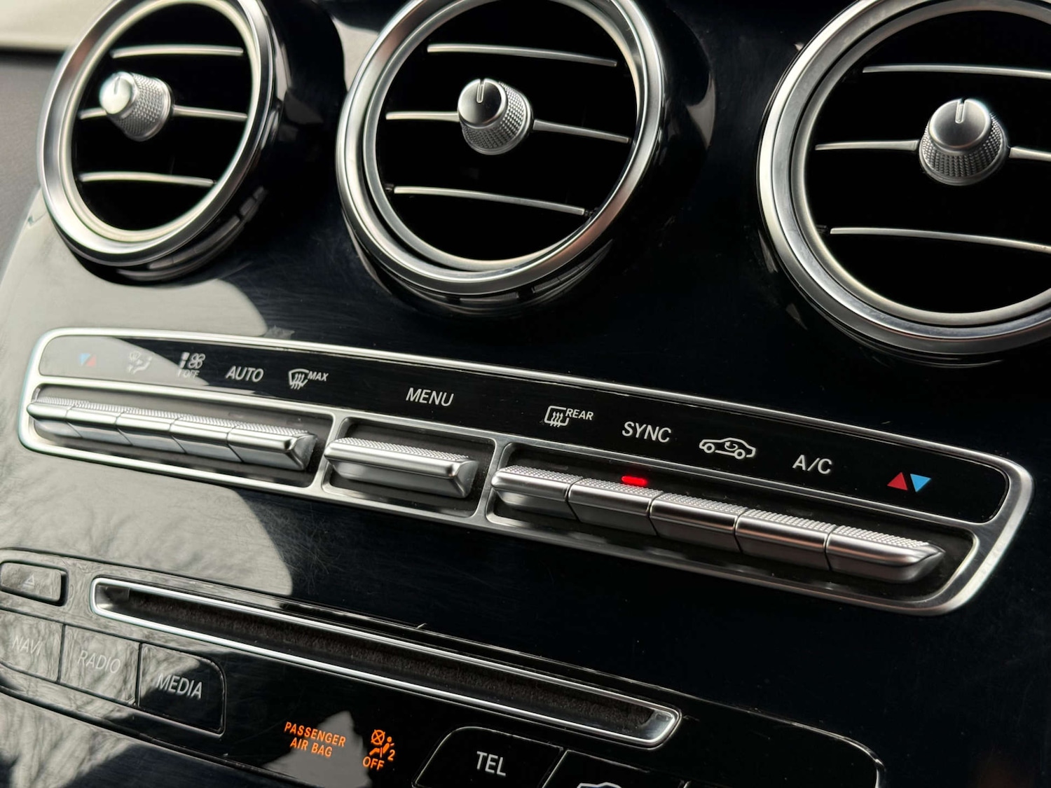 Used Mercedes-Benz GLC 2017 for sale - 77697451: Photo 42