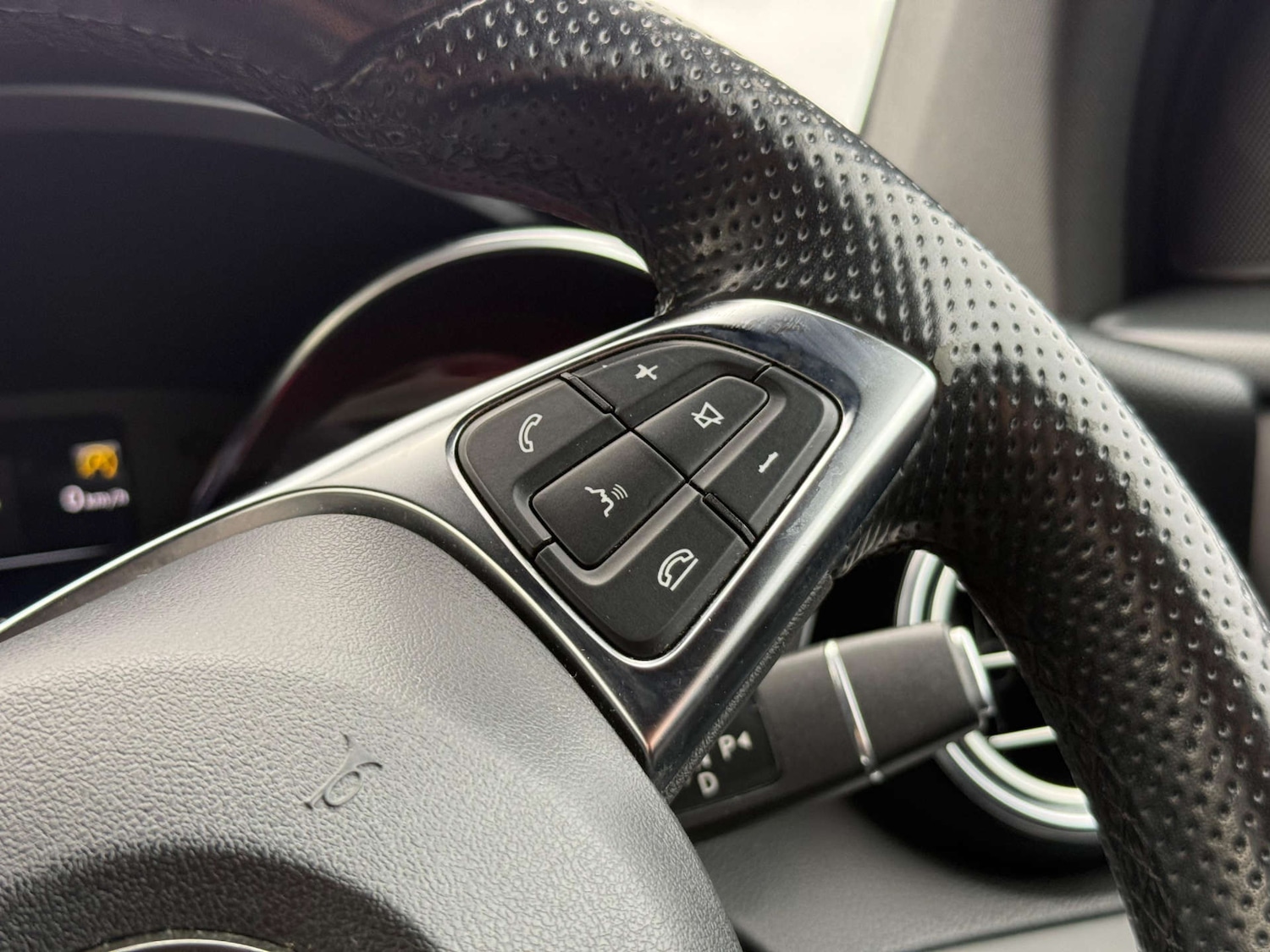 Used Mercedes-Benz GLC 2017 for sale - 77697451: Photo 47