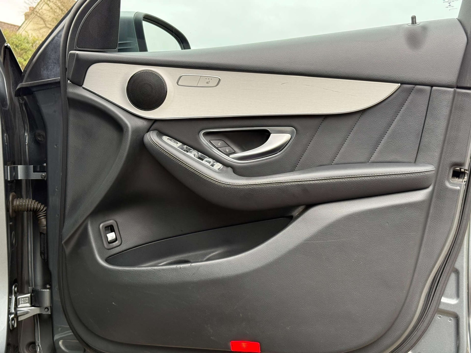 Used Mercedes-Benz GLC 2017 for sale - 77697451: Photo 61