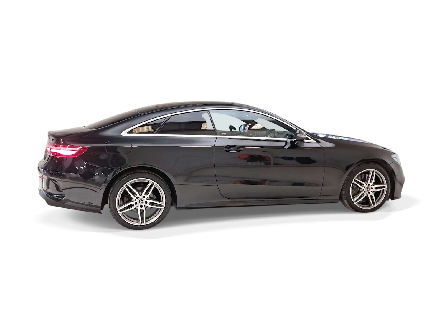 Used Mercedes-Benz E Class 2020 for sale - 77920751: Photo 2