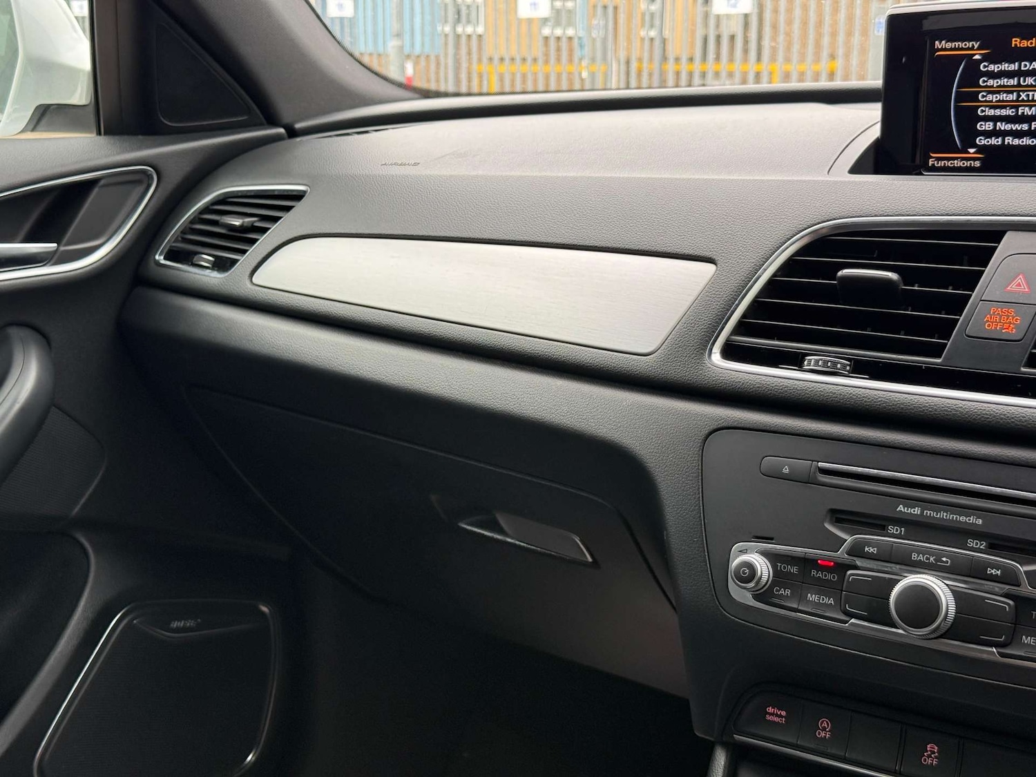 Used Audi Q3 2015 for sale - 78122958: Photo 16