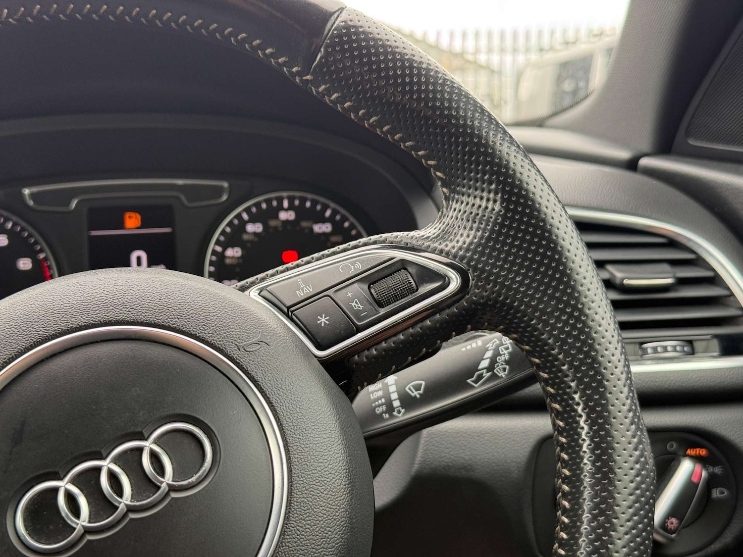 Used Audi Q3 2015 for sale - 78122958: Photo 54