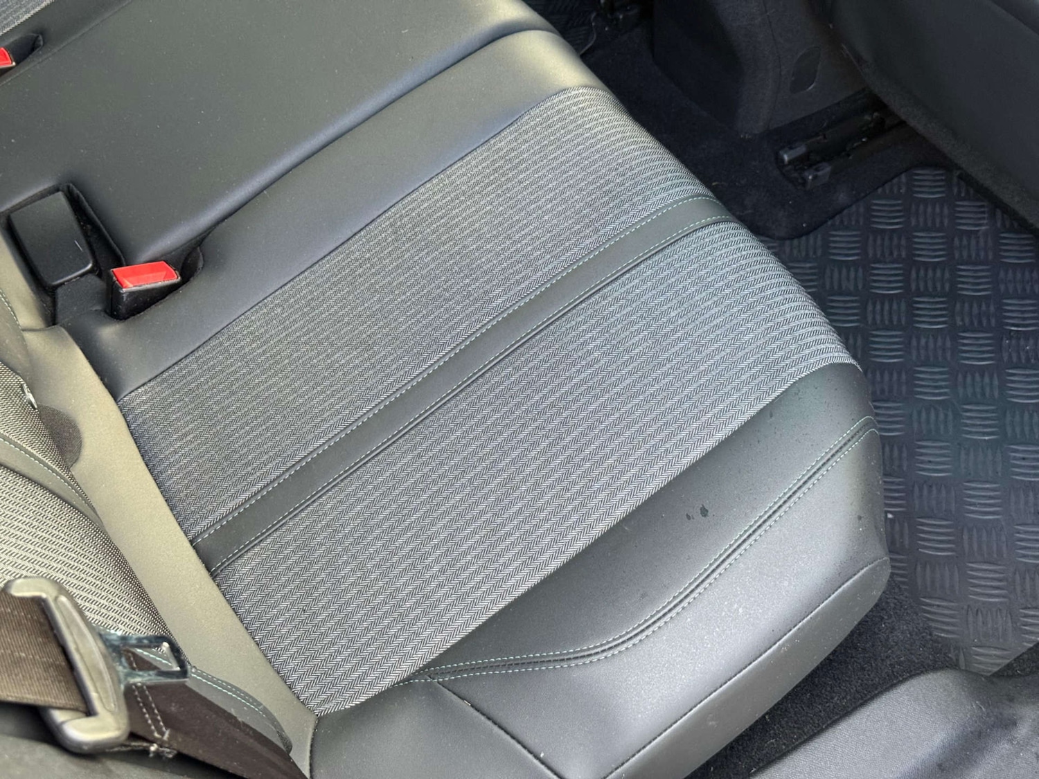 Used Peugeot 3008 2021 for sale - 77437649: Photo 32