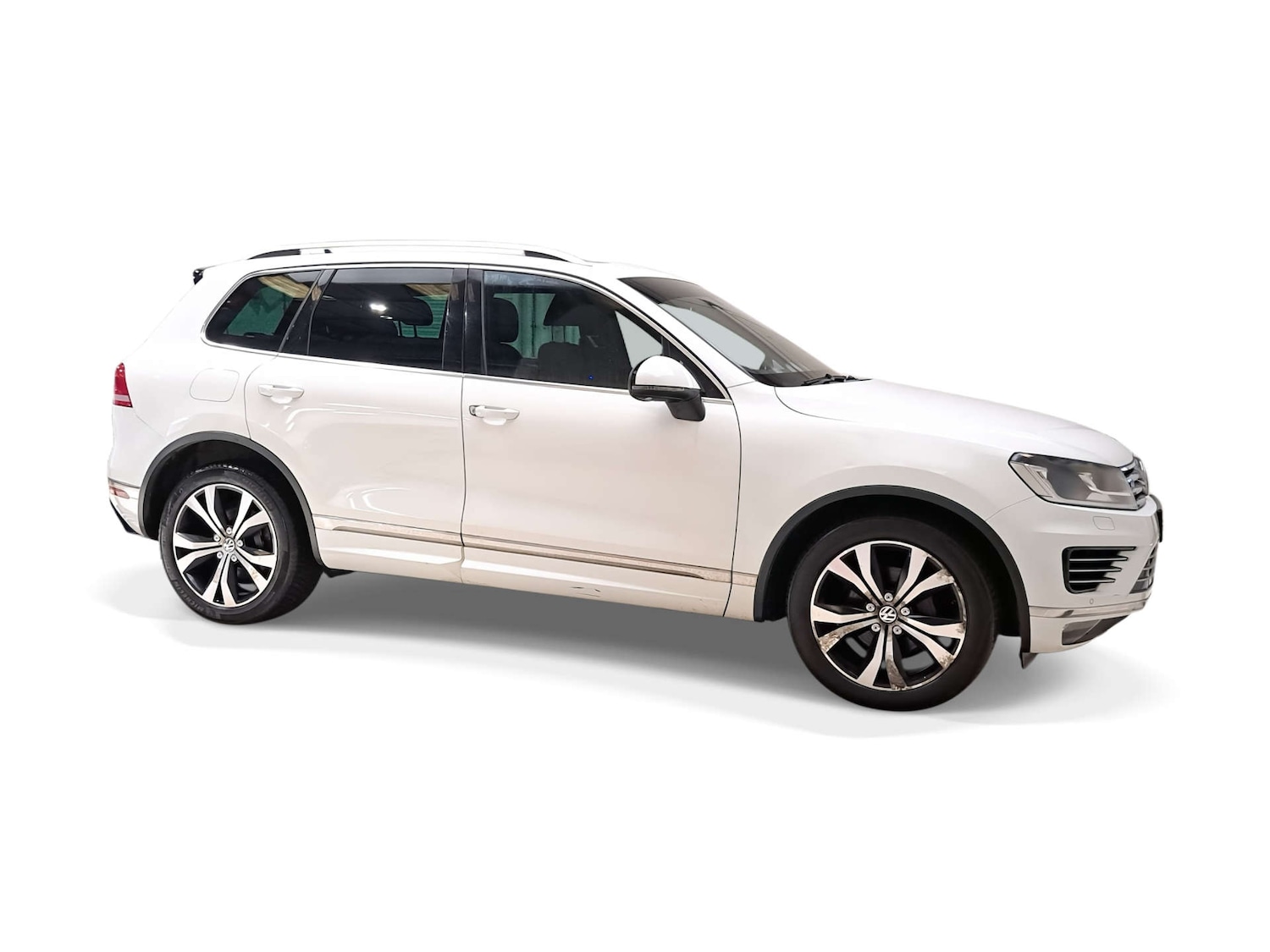 Used Volkswagen Touareg 2017 for sale - 77818842: Photo 2
