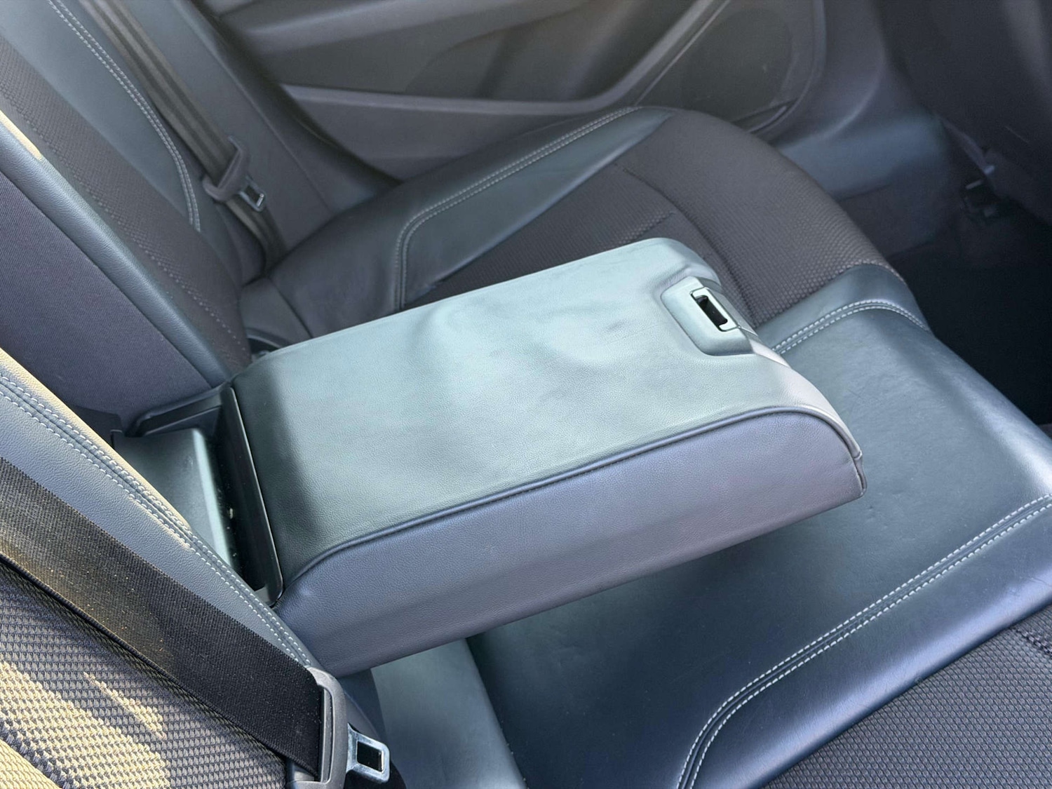 Used Audi A4 2016 for sale - 77437511: Photo 34