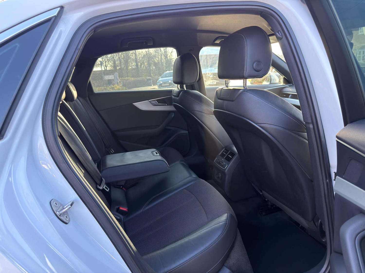 Used Audi A4 2016 for sale - 77437511: Photo 35