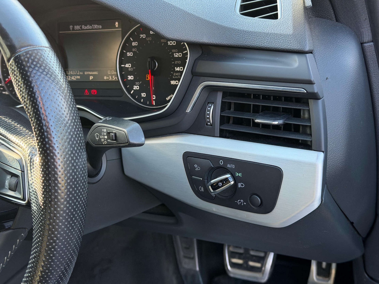 Used Audi A4 2016 for sale - 77437511: Photo 41