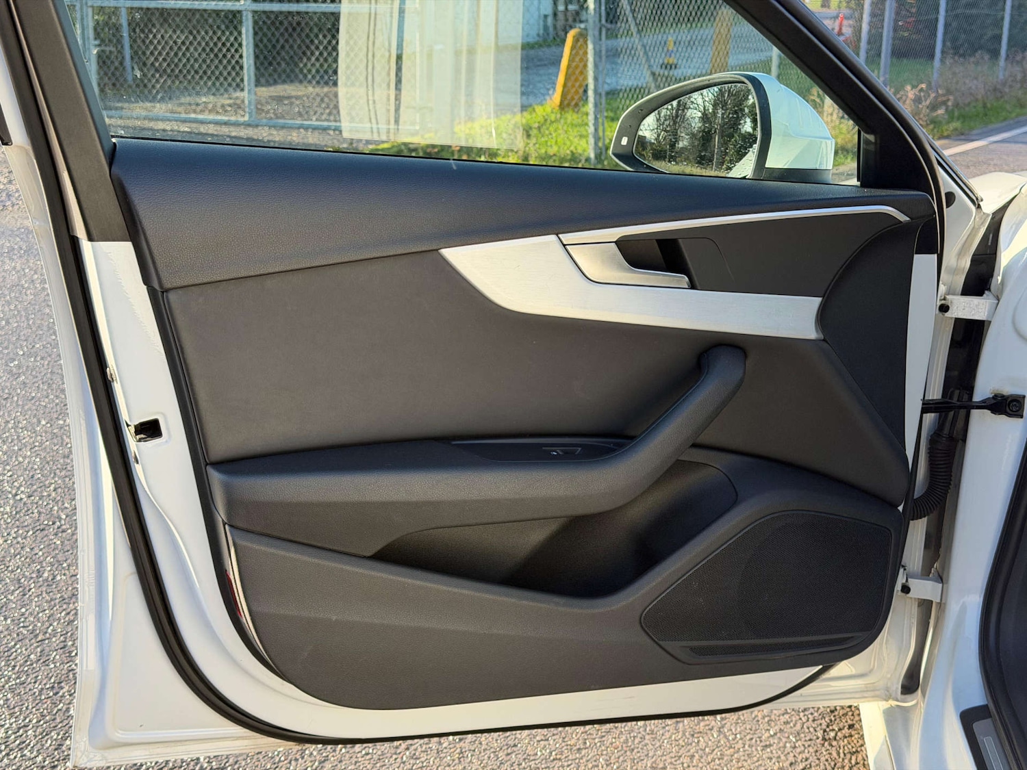 Used Audi A4 2016 for sale - 77437511: Photo 46