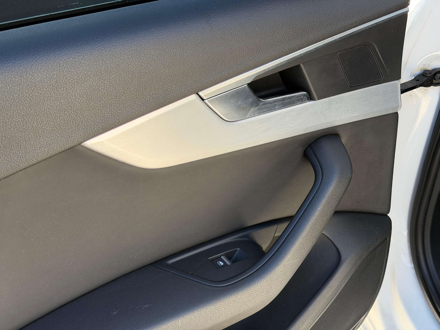 Used Audi A4 2016 for sale - 77437511: Photo 48