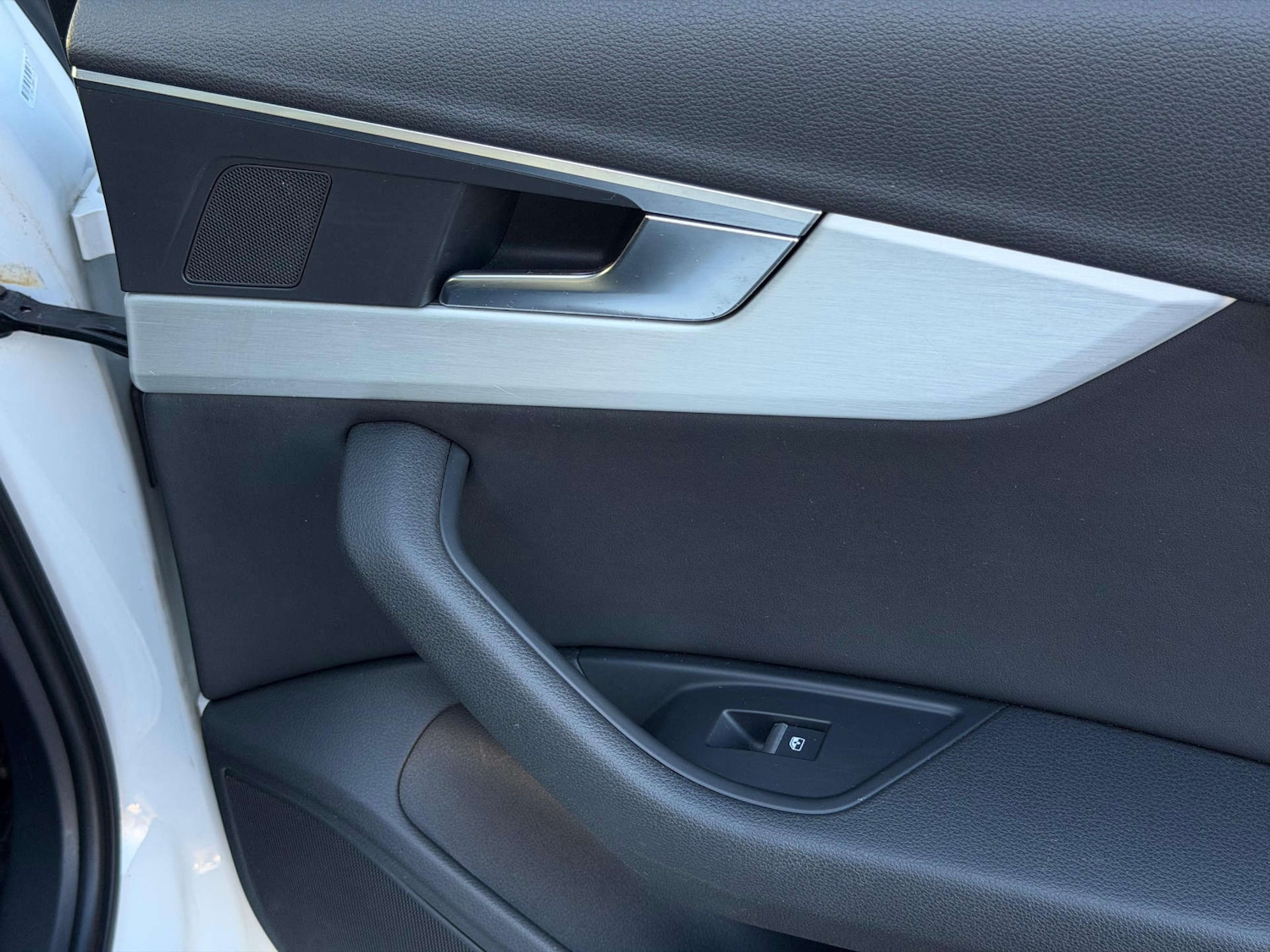 Used Audi A4 2016 for sale - 77437511: Photo 51